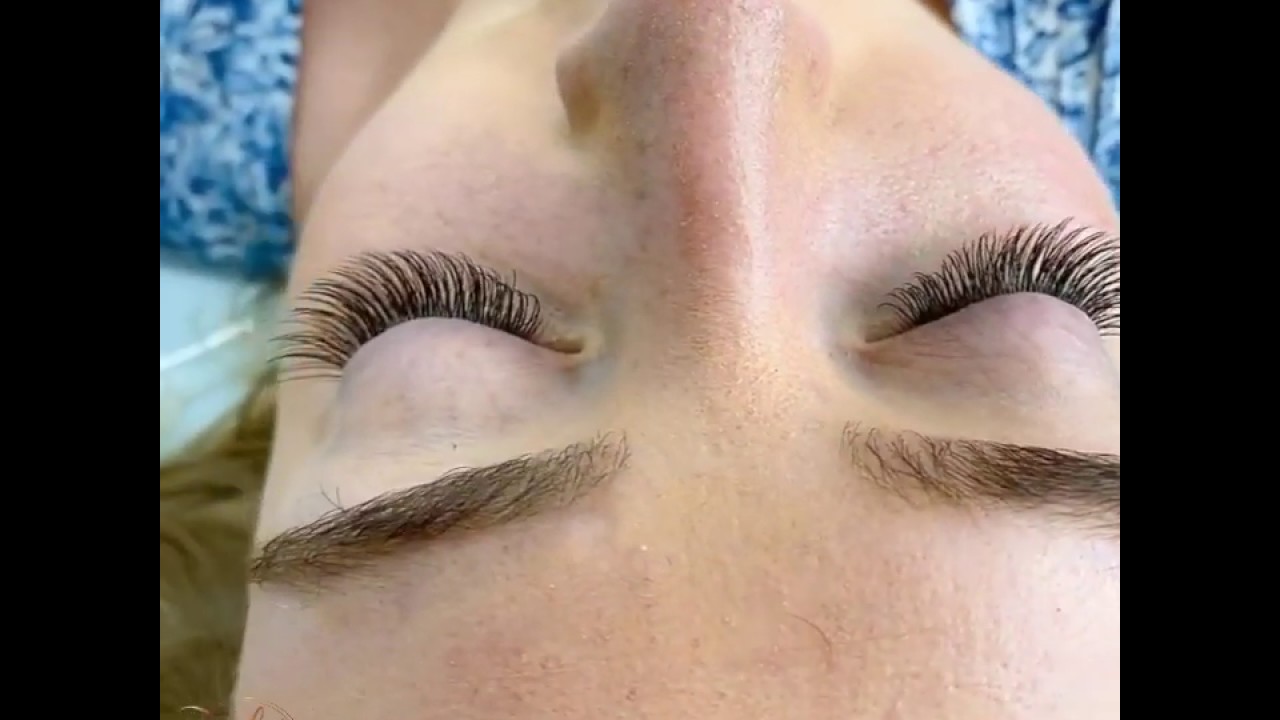 What are Eyelash Extensions & the different types of eyelashes